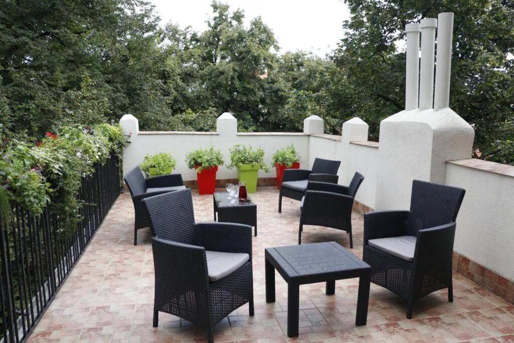 Rock - Studio With 30M2 Terrace Belgrád Kültér fotó
