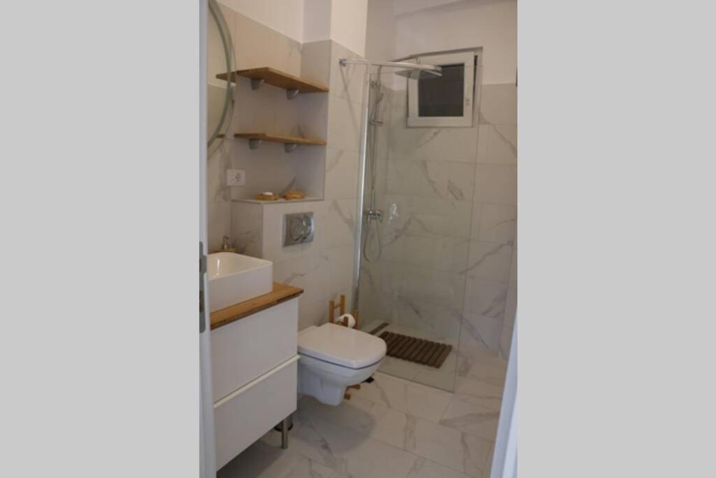 Rock - Studio With 30M2 Terrace Belgrád Kültér fotó